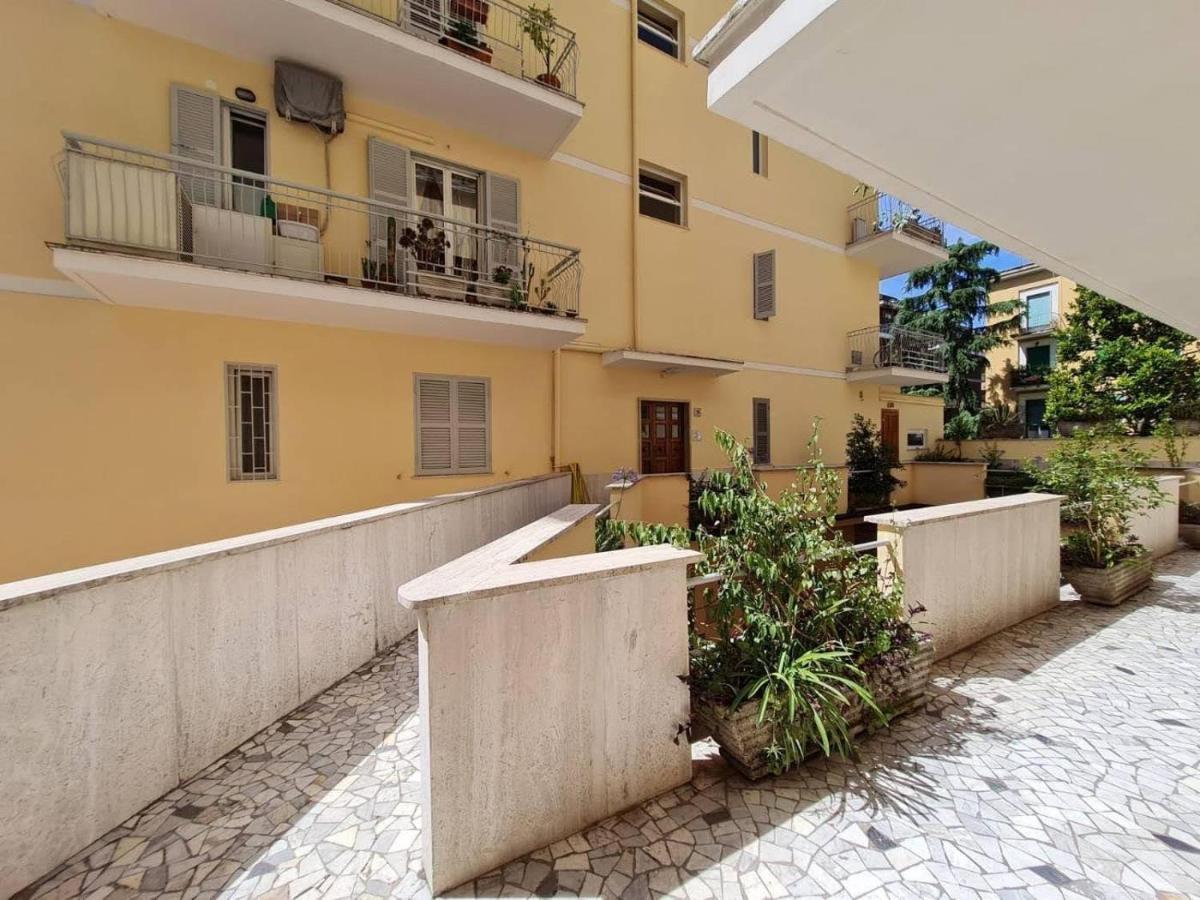 Ferienwohnung Nel Cuore Dell'Appia Antica Rom Exterior foto